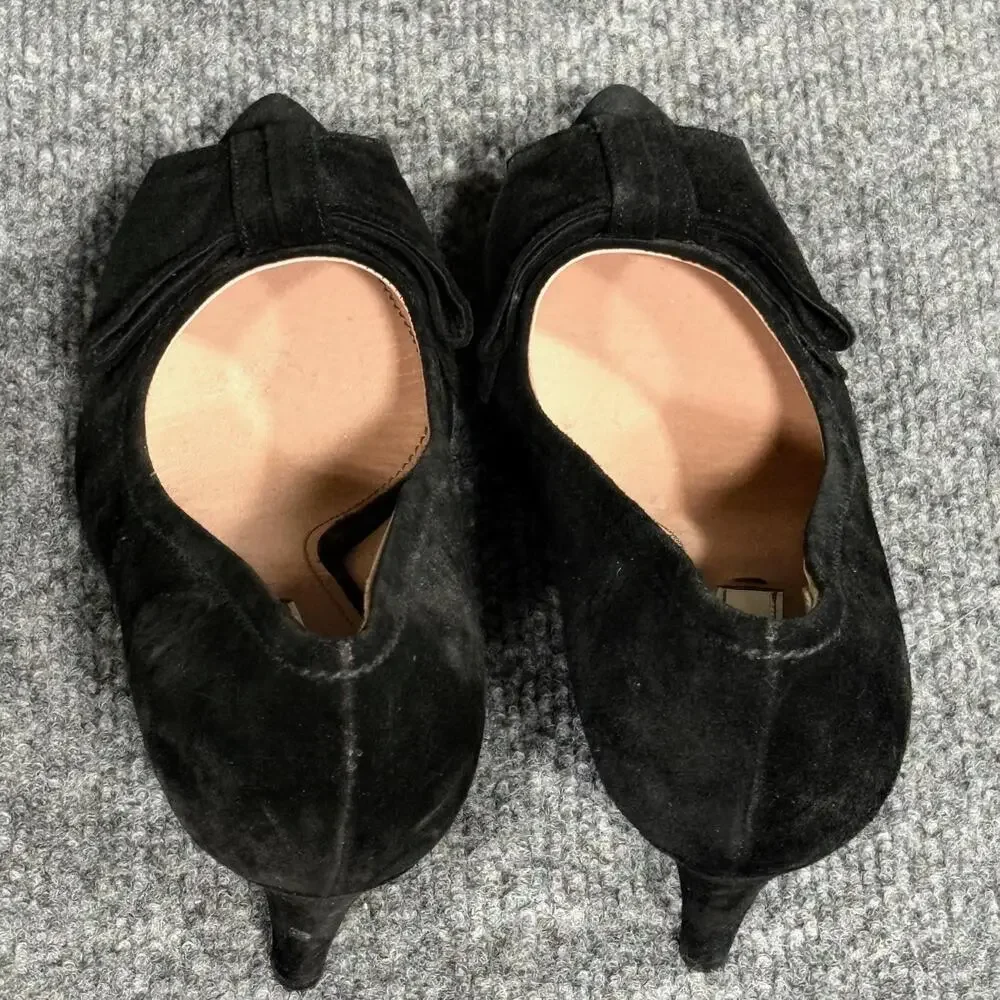Prada brand style